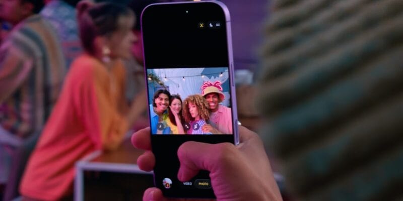 iOS 26.1 will let third-party apps back up photos in the background 2 ios 26 1 will let third-party apps