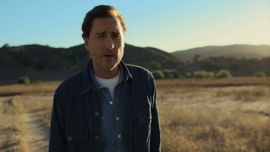 at and t ad congratulating itself for