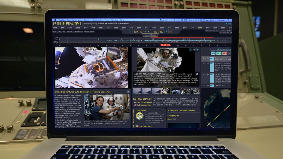 25 years one website iss in real