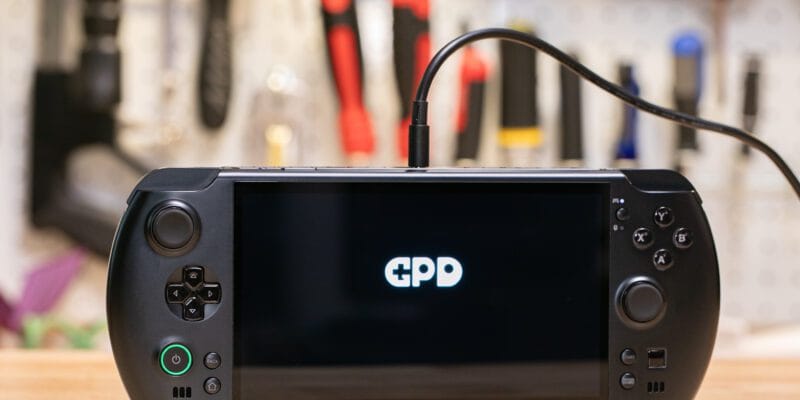 While you were partying with your Steam Deck, GPD studied the cord 11 while you were partying with your steam