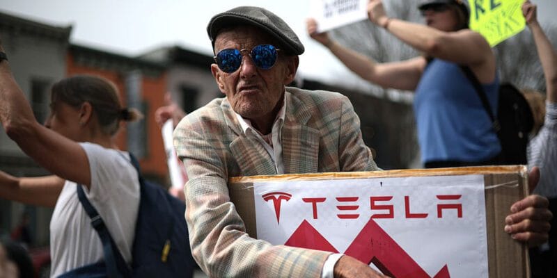 Tesla profits fall 37% in Q3 despite healthy sales 2 tesla profits fall 37 in q3 despite