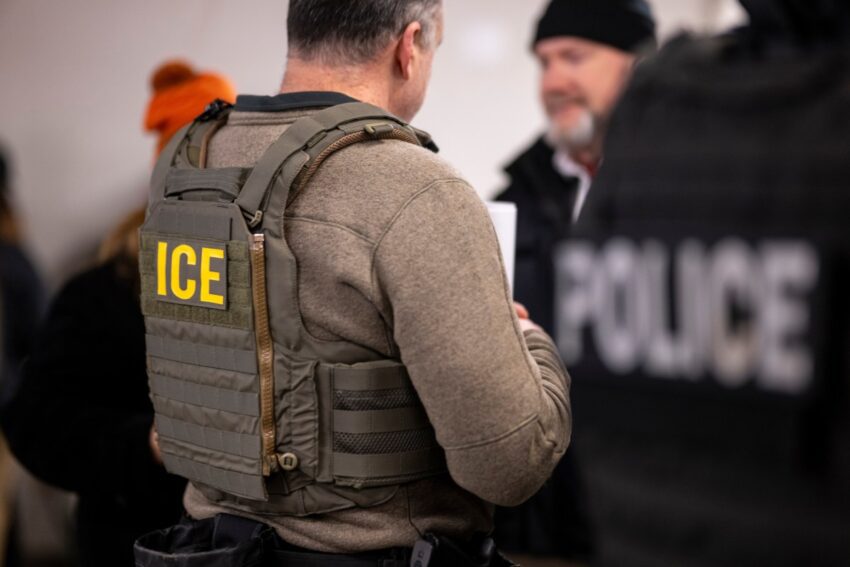 ice bought vehicles equipped with fake cell