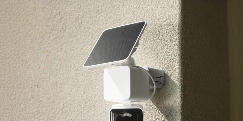 wyze s new solar-powered pan-and-tilt security camera