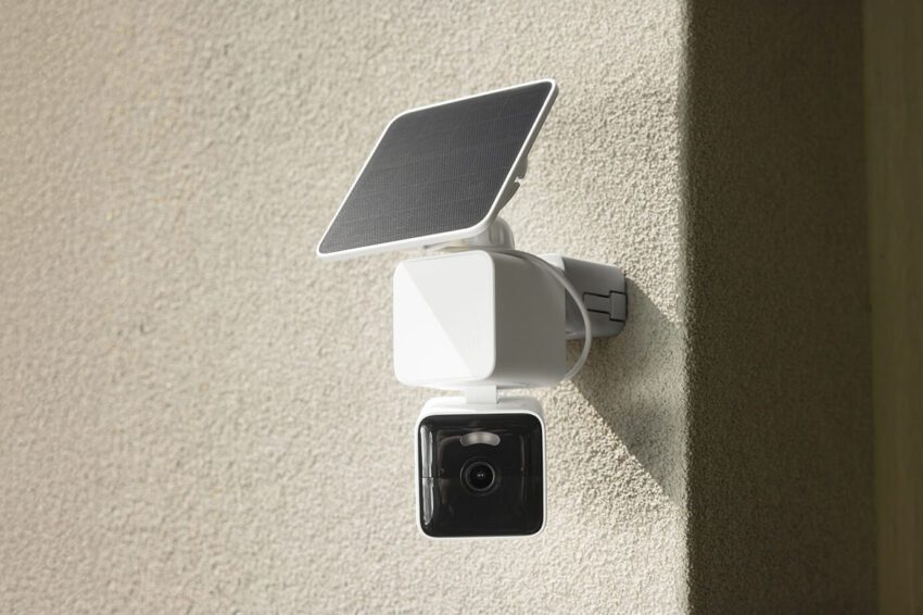 wyze s new solar-powered pan-and-tilt security camera