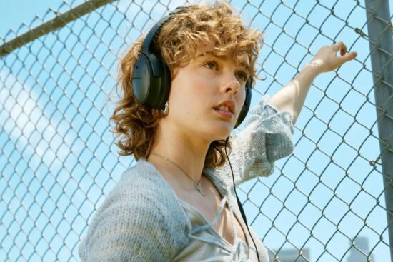 bose s noise-canceling quietcomfort headphones are more