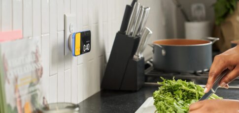 twelve south s magnetic powerbug charger is