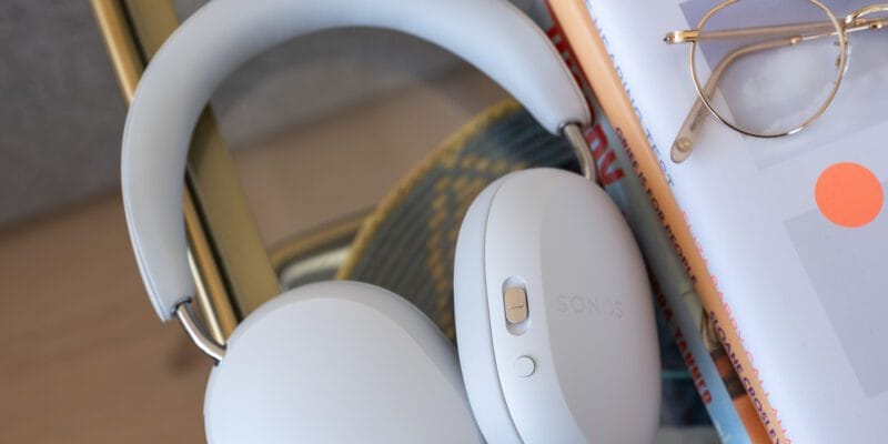 Screaming Cyber Monday deals on Bose, Sony, and Apple headphones and earbuds 5 screaming cyber monday deals on bose sony