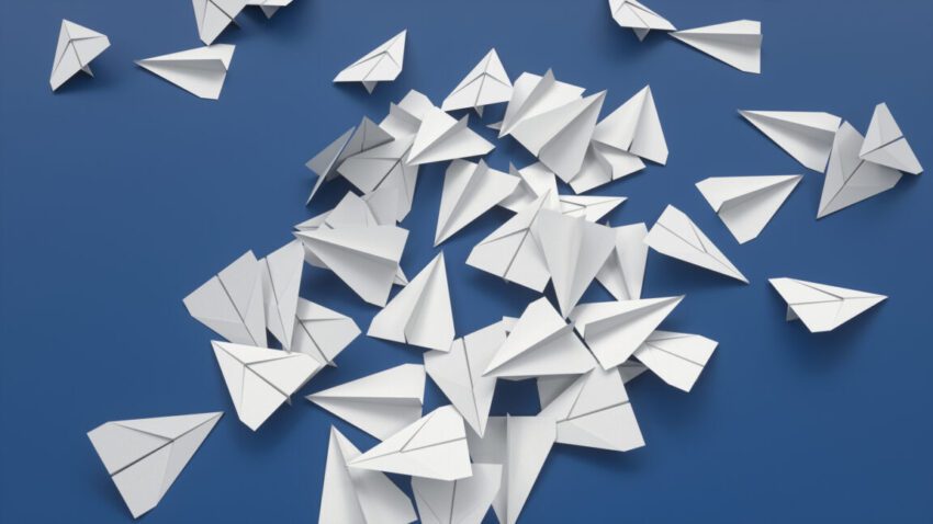 ryanair tries forcing app downloads by eliminating