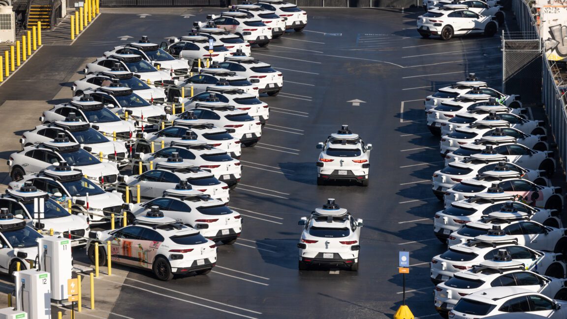 waymo to roll out driverless taxis on
