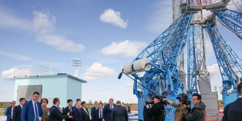After Russian spaceport firm fails to pay bills, electric company turns the lights off 15 after russian spaceport firm fails to pay