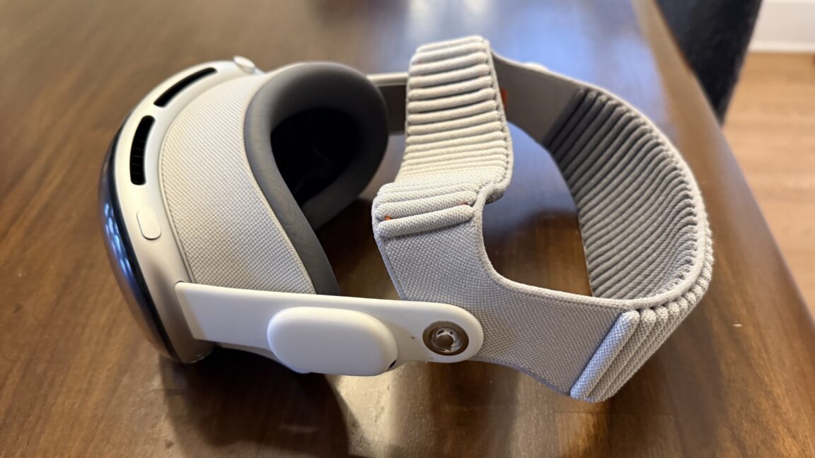 vision pro m5 review it s time