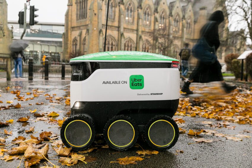 uber eats will use starship sidewalk robots