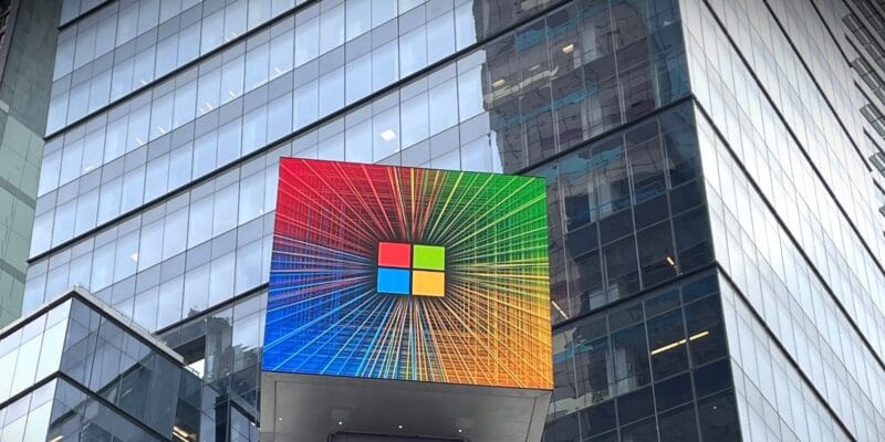 Lambda inks multibillion-dollar AI infrastructure deal with Microsoft 2 Lambda inks multibillion-dollar AI infrastructure deal with Microsoft | Hashe Computer Solutions (Pvt) Ltd.