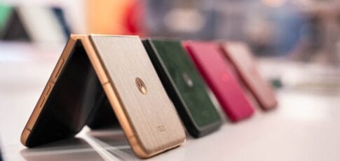 Tech News 12 deals razr ultra 1tb 400 off new