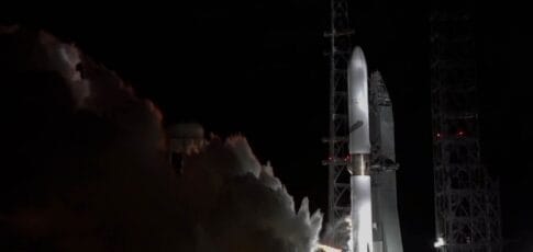 blue origin test-fires second new glenn rocket