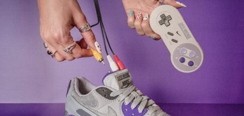 you can play classic nintendo games on