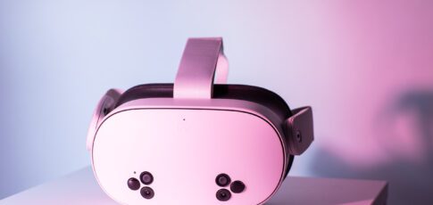 Tech News 3 relax grown-ups vr is doing fine