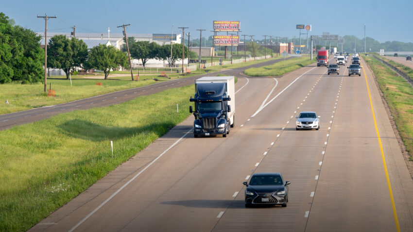 aurora will have hundreds of driverless trucks