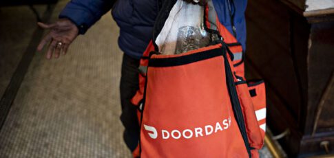 Tech News 4 doordash driver faces felony charges after allegedly