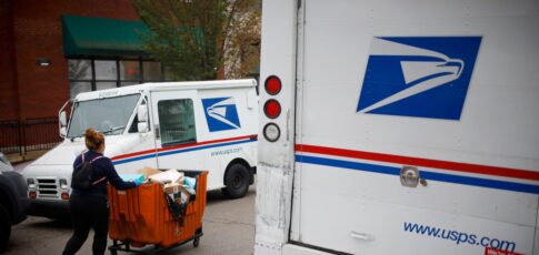 Tech News 2 amazon reportedly considering dropping usps and building
