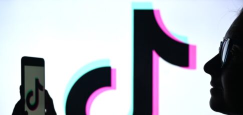 tiktok agrees to deal to cede control