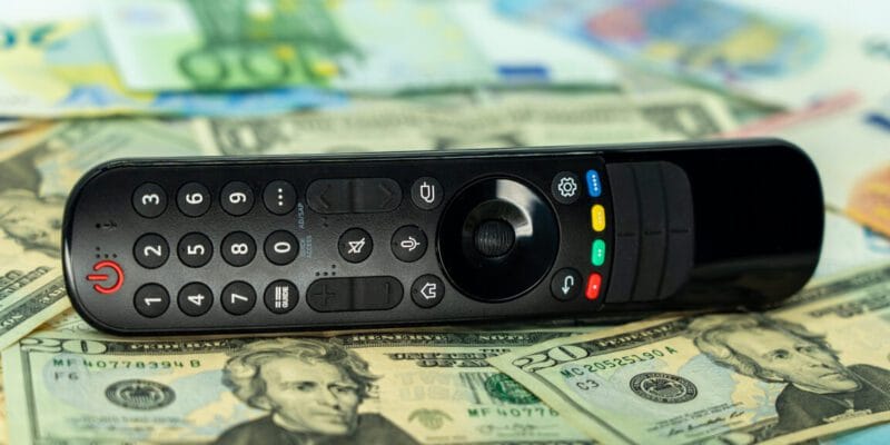 Cable channel subscribers grew for the first time in 8 years last quarter 17 cable channel subscribers grew for the first