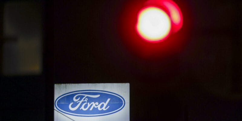ford ends f-150 lightning production starts battery