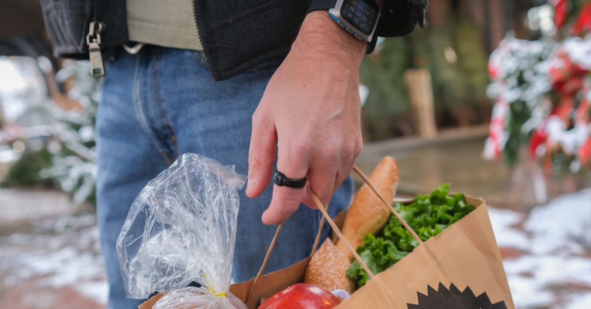 pebble made a smart ring that prevents