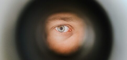 india considers new surveillance measure requiring iphone