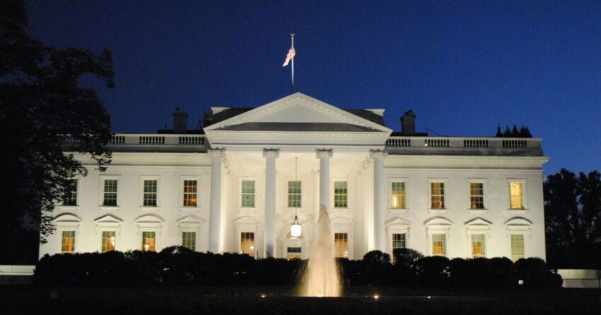 apple specialists to participate in white house