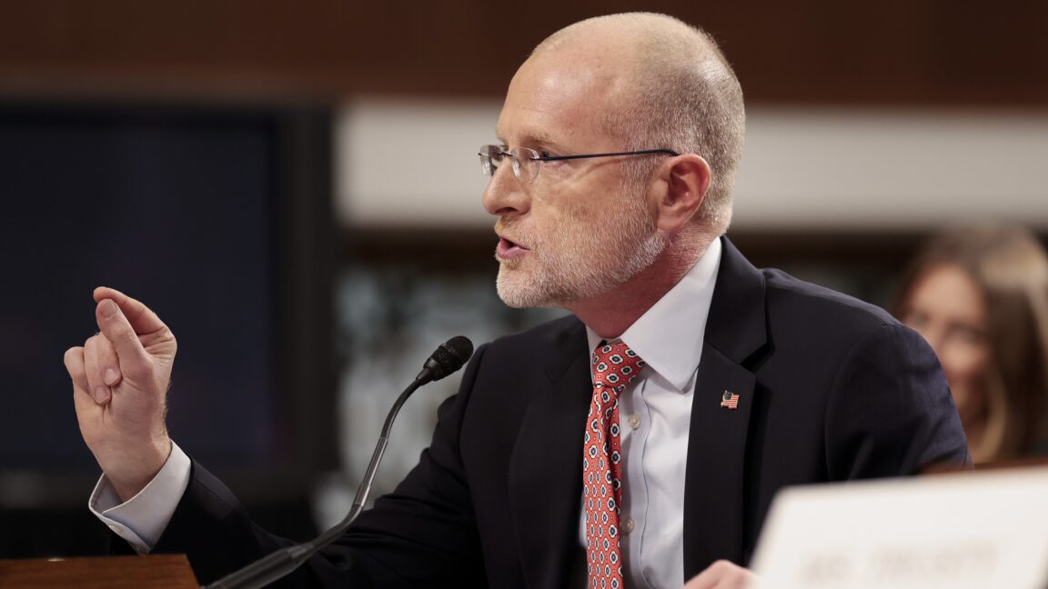 fcc chair scrubs website after learning it