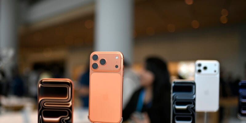 Apple will reportedly refuse India’s order to preinstall a government app 2 apple will reportedly refuse india s order