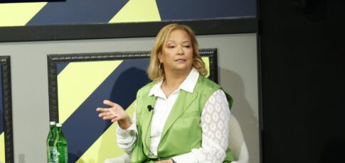 apple announces even more major executive turnover