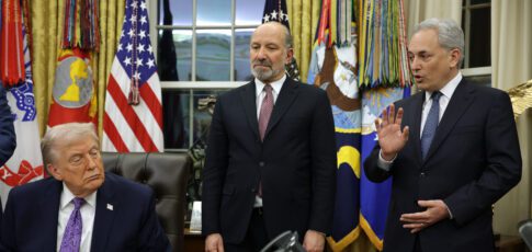 Tech News 7 trump signs ai executive order pushing to
