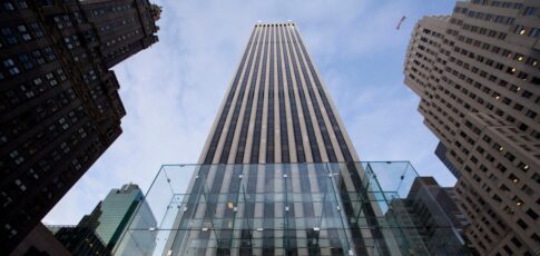 apple becomes a debt collector with its