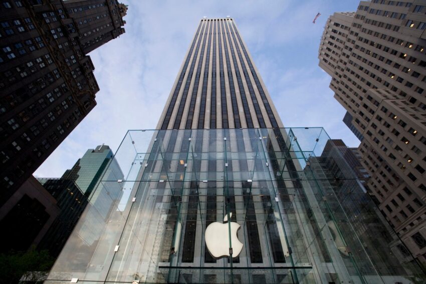 apple becomes a debt collector with its