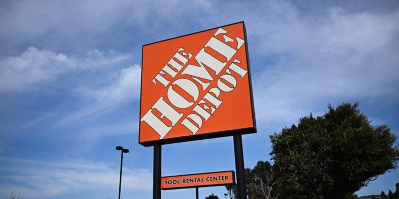 Home Depot exposed access to internal systems for a year, says researcher 8 Home Depot exposed access to internal systems for a year, says researcher | Hashe Computer Solutions (Pvt) Ltd.
