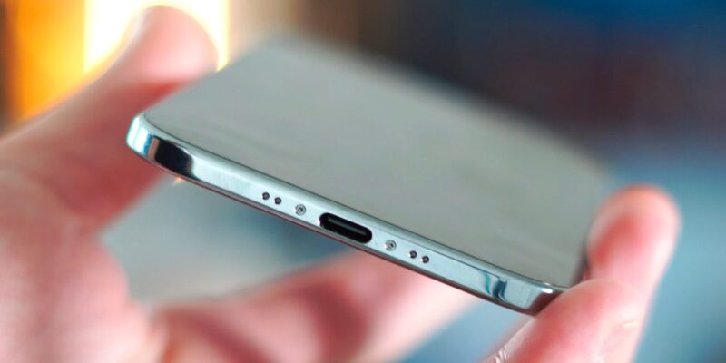 i love the iphone air but two