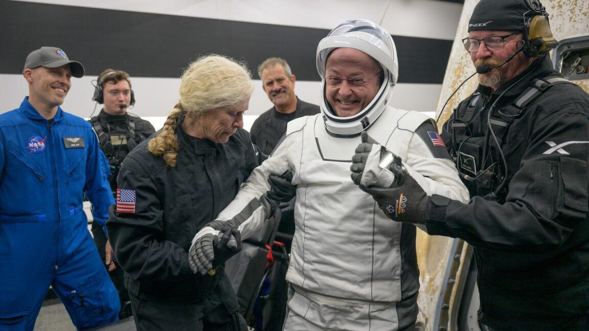 nasa s first medical evacuation from space