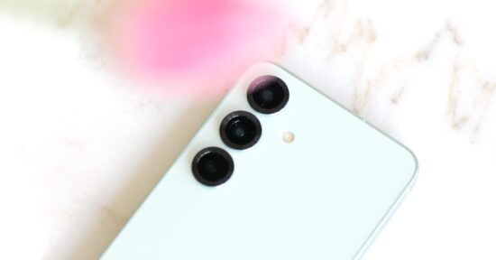 samsung reportedly rushing galaxy s26 that s