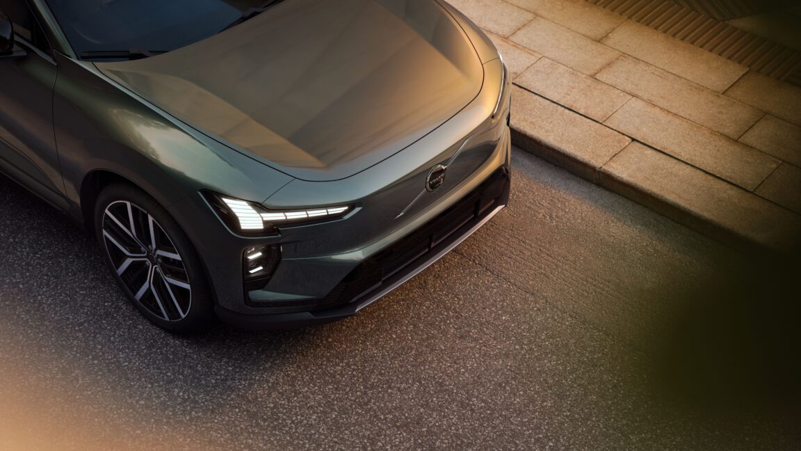 Here's Volvo's new EX60 $60,000 electric midsize SUV 2 here s volvo s new ex60 60