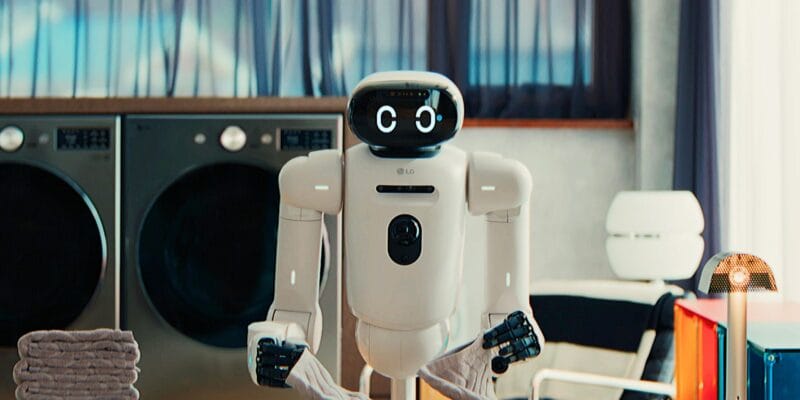 LG says its CLOiD home robot will be folding laundry and making breakfast at CES 12 lg says its cloid home robot will