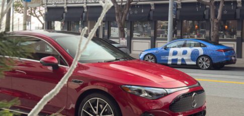 Tech News 3 hands off an on-the-road demo of mercedes