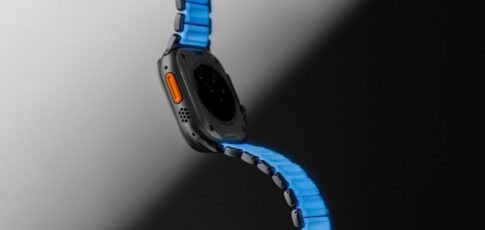 Tech News 4 nomad launches icy blue stratos band for