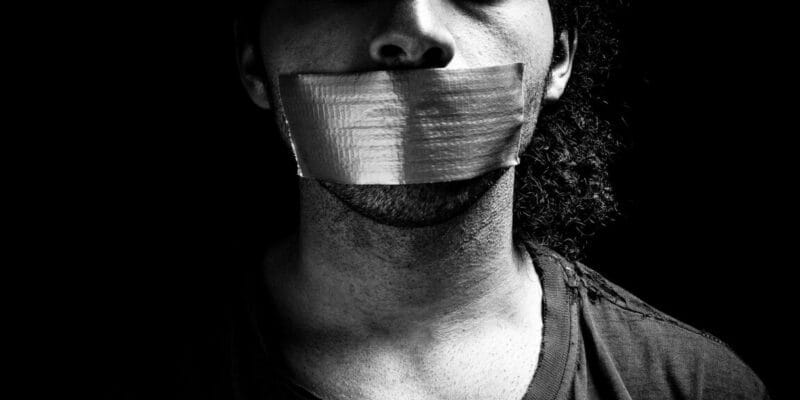 The science of how (and when) we decide to self-censor 3 the science of how and when we