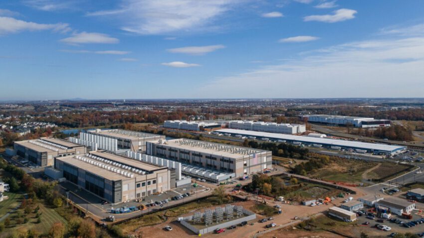microsoft vows to cover full power costs