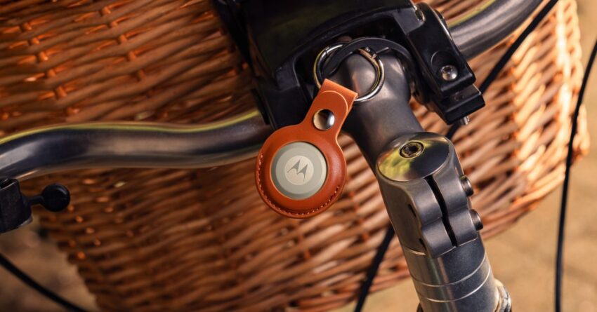 moto tag 2 brings improved android find