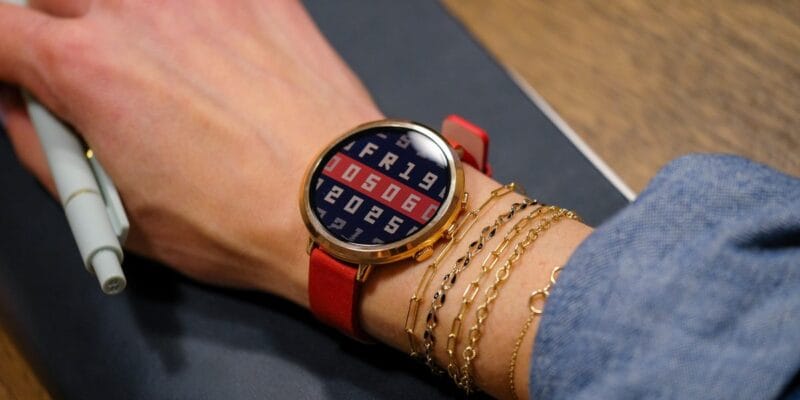 The Pebble Round smartwatch is getting a reboot for $199 with big upgrades 13 the pebble round smartwatch is getting a