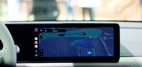 android auto bug causes your car to