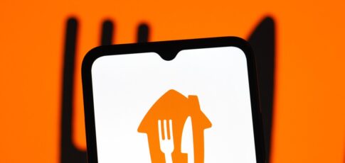 Tech News 10 grubhub waives delivery and service fees on